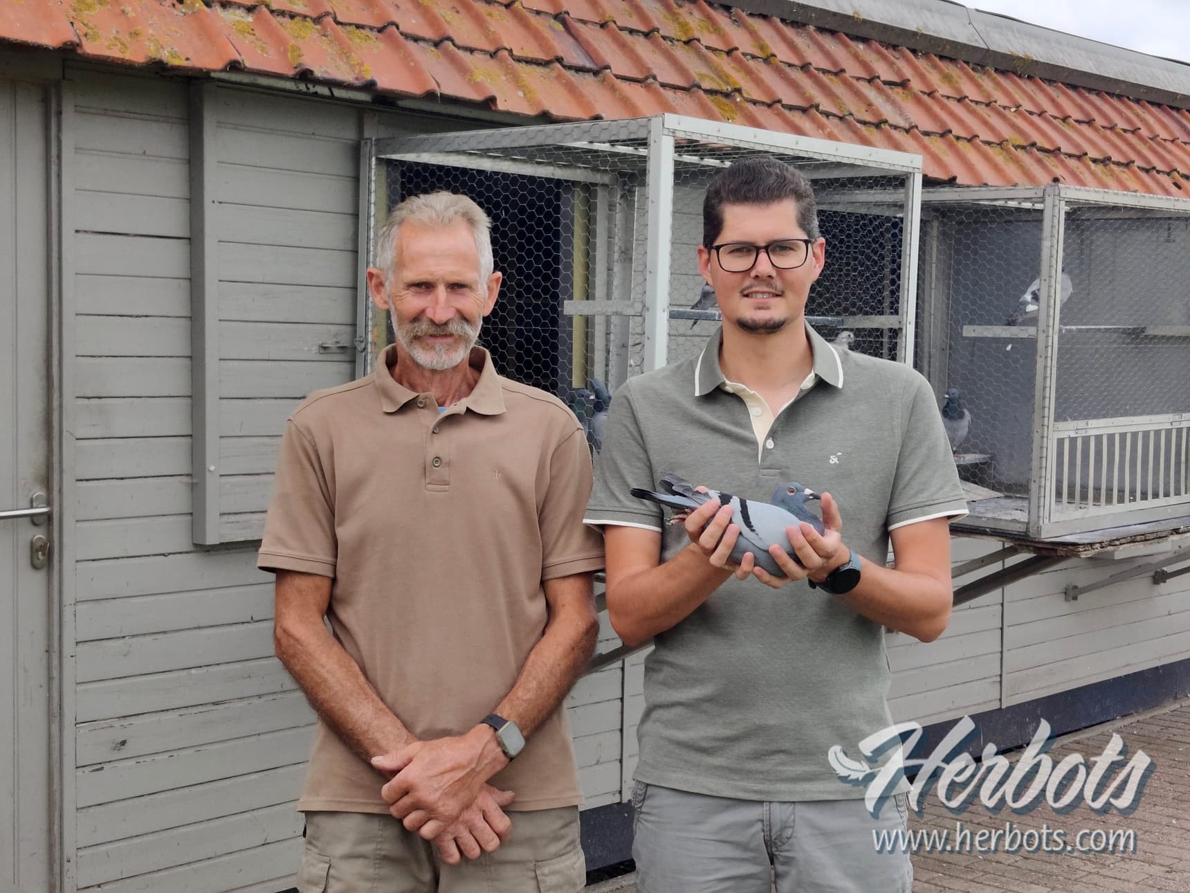 De Rouck Karel & Stijn (Oosterzele) win Bourges provincial young bird race