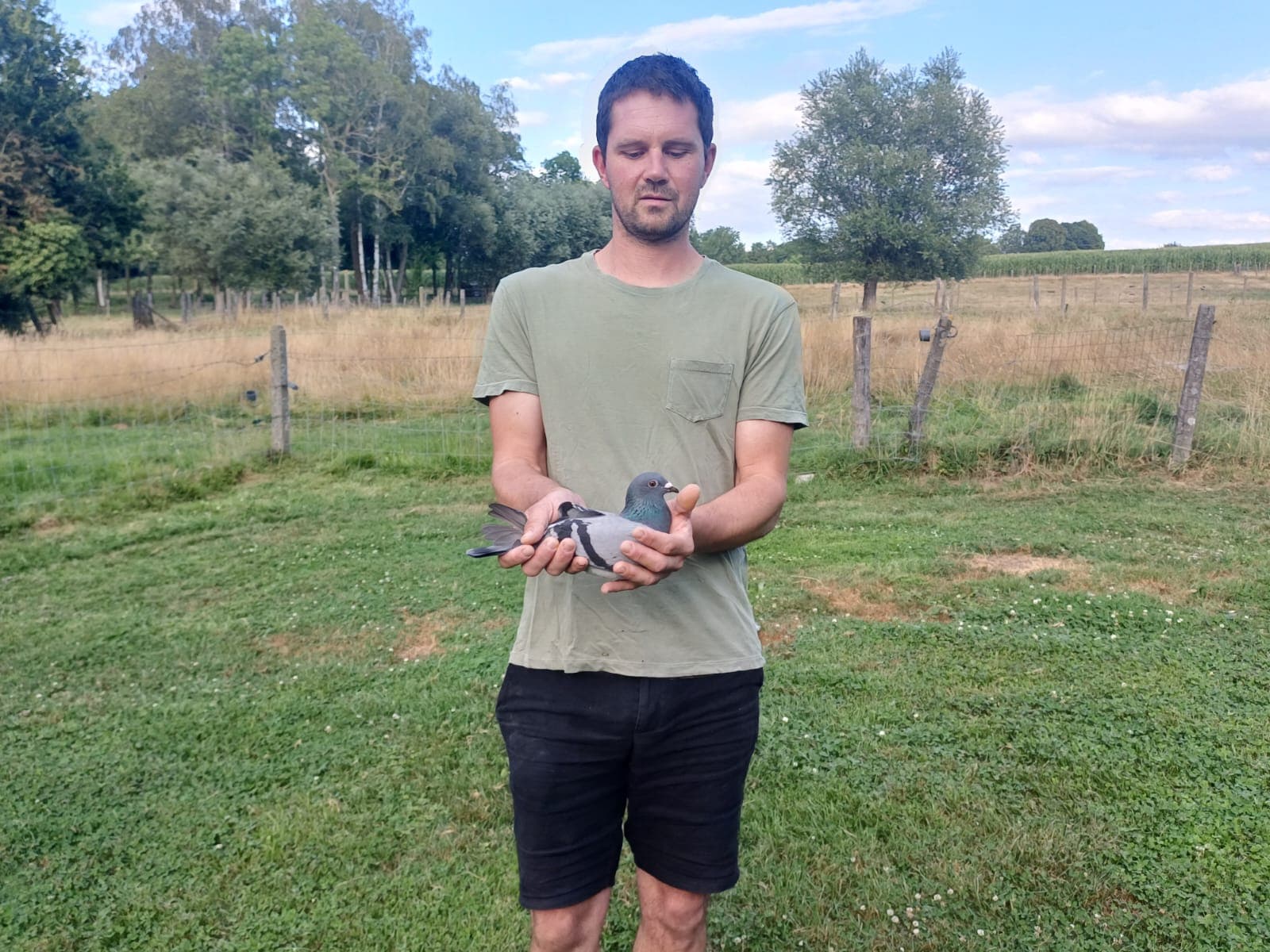 Tom Van den Berge (Meerbek) remporte le 1er Prix Provincial de La Châtre.