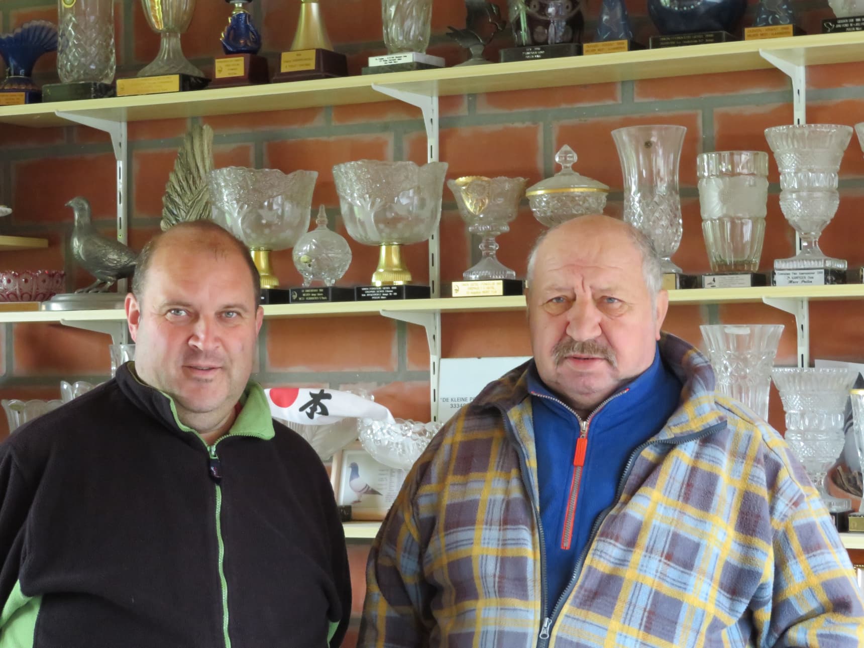 Marc & Geert Pollin (Snellegem) : a breeding loft of reinforced steel !