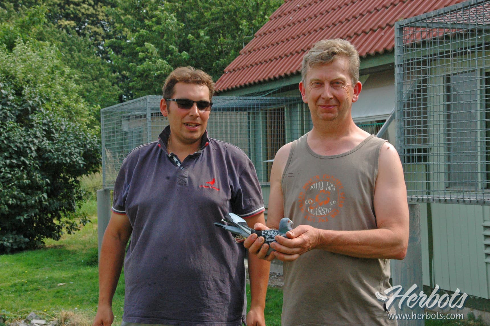 Jespers – Vanderwegen from Holsbeek with their new top hen “Ramona”