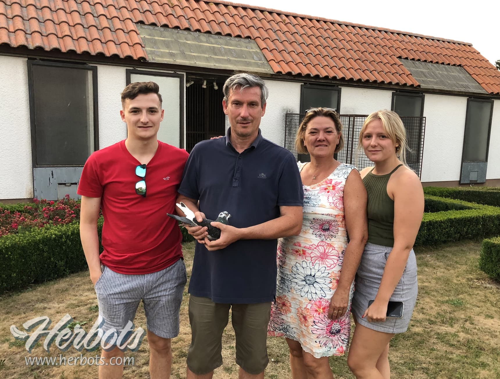 Luc Odeurs ( Ordingen ) – 1st National Barcelona 6.178 old birds