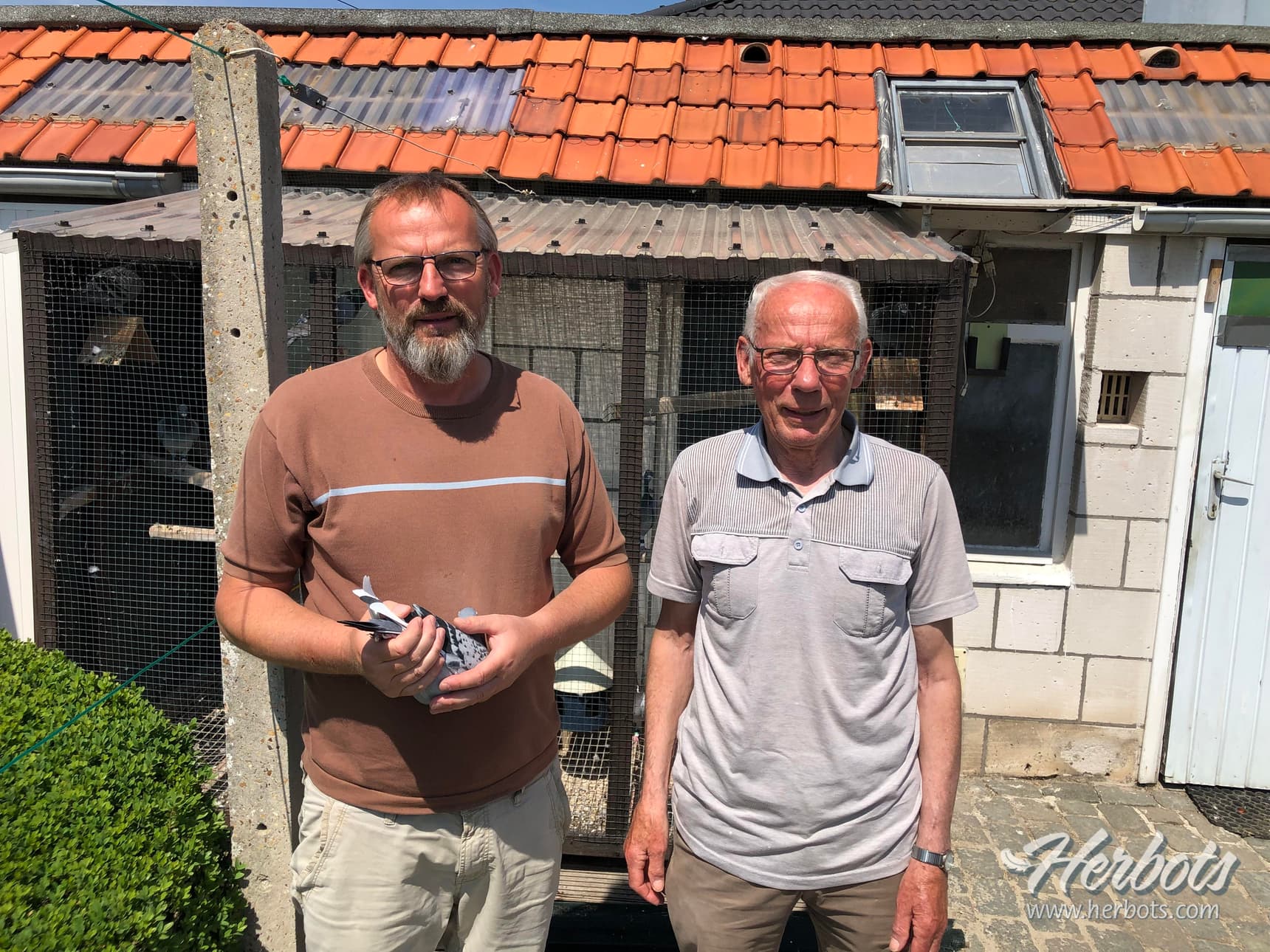 Frans & Dirk Maris (Itegem) win 1st Prov. Bergerac Antwerp and continue their top racing season