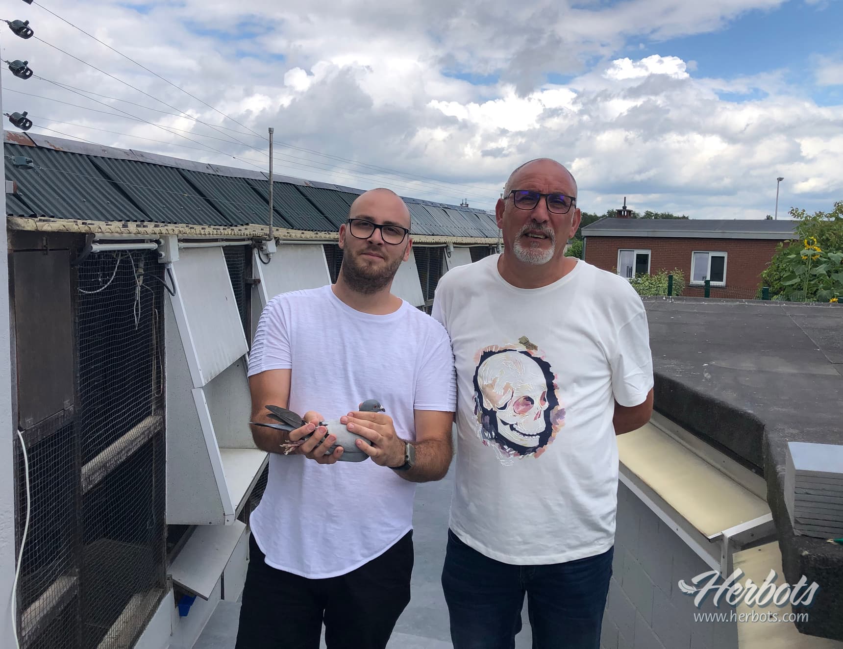 Panza Roberto & Jeremy ( Ans ) - 1ier National Narbonne 5.972 yearlings ( le plus rapide de 11.777 pigeons )