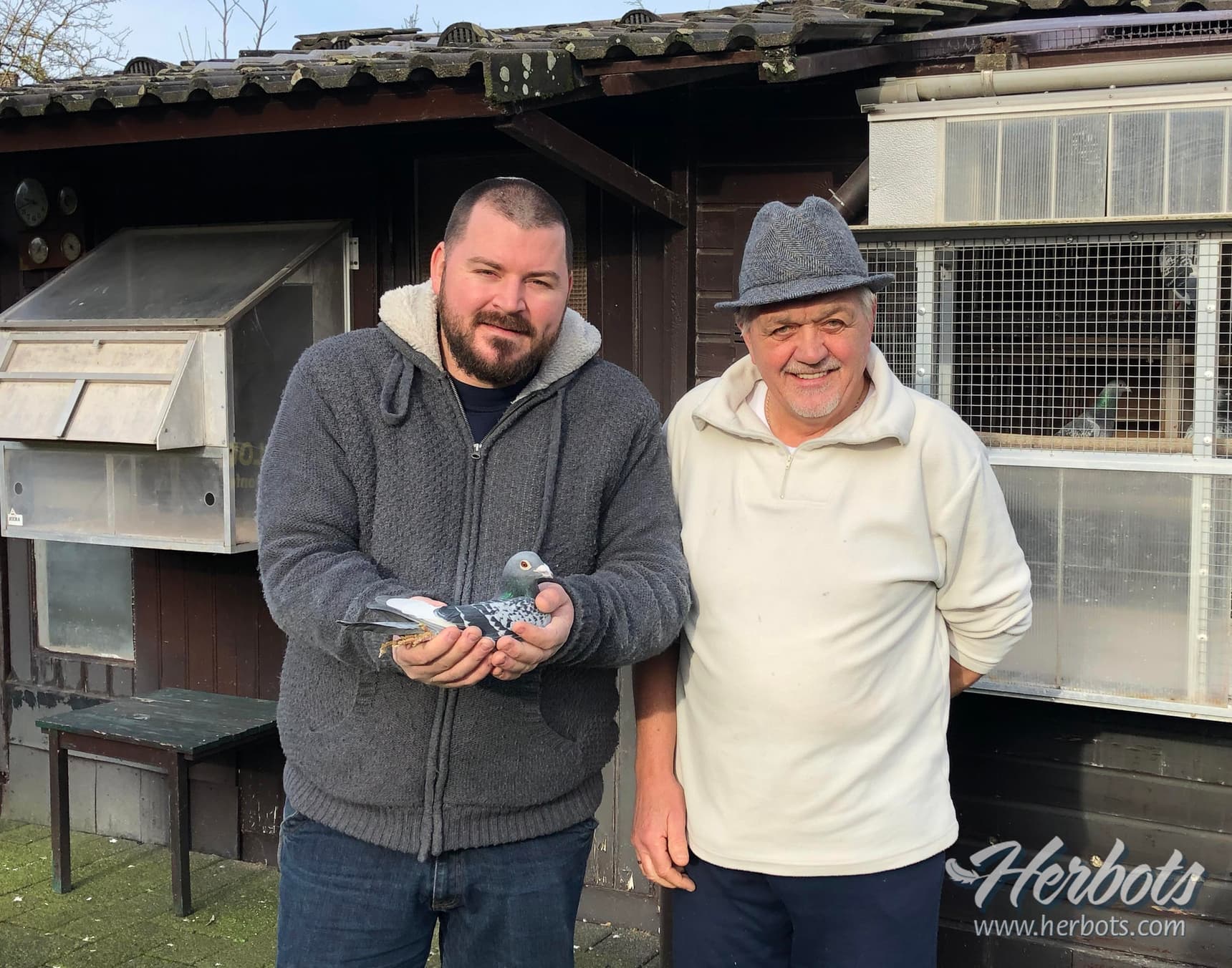 Smeets – Penris from Urmond ( With a small basket 3x Top 100 National Barcelona )