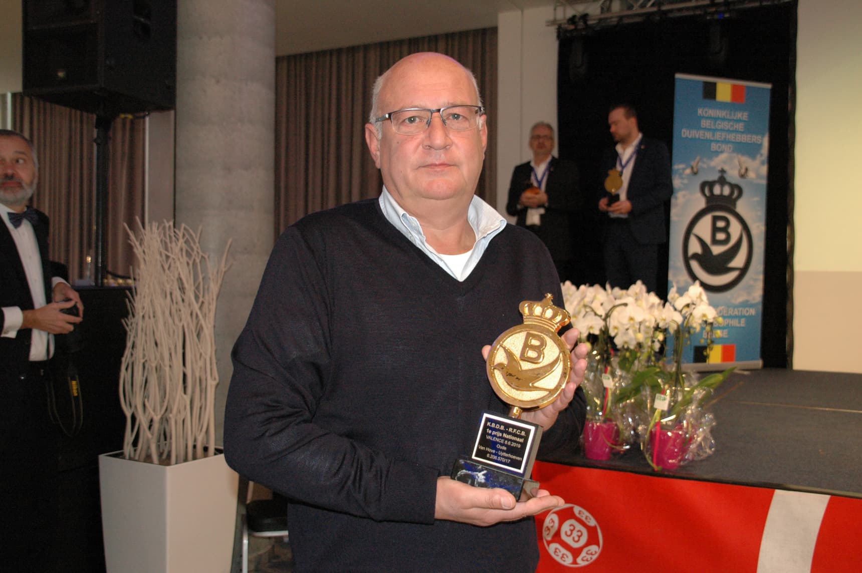 VAN HOVE –UYTTERHOEVEN (Putte) keep on shining as just before