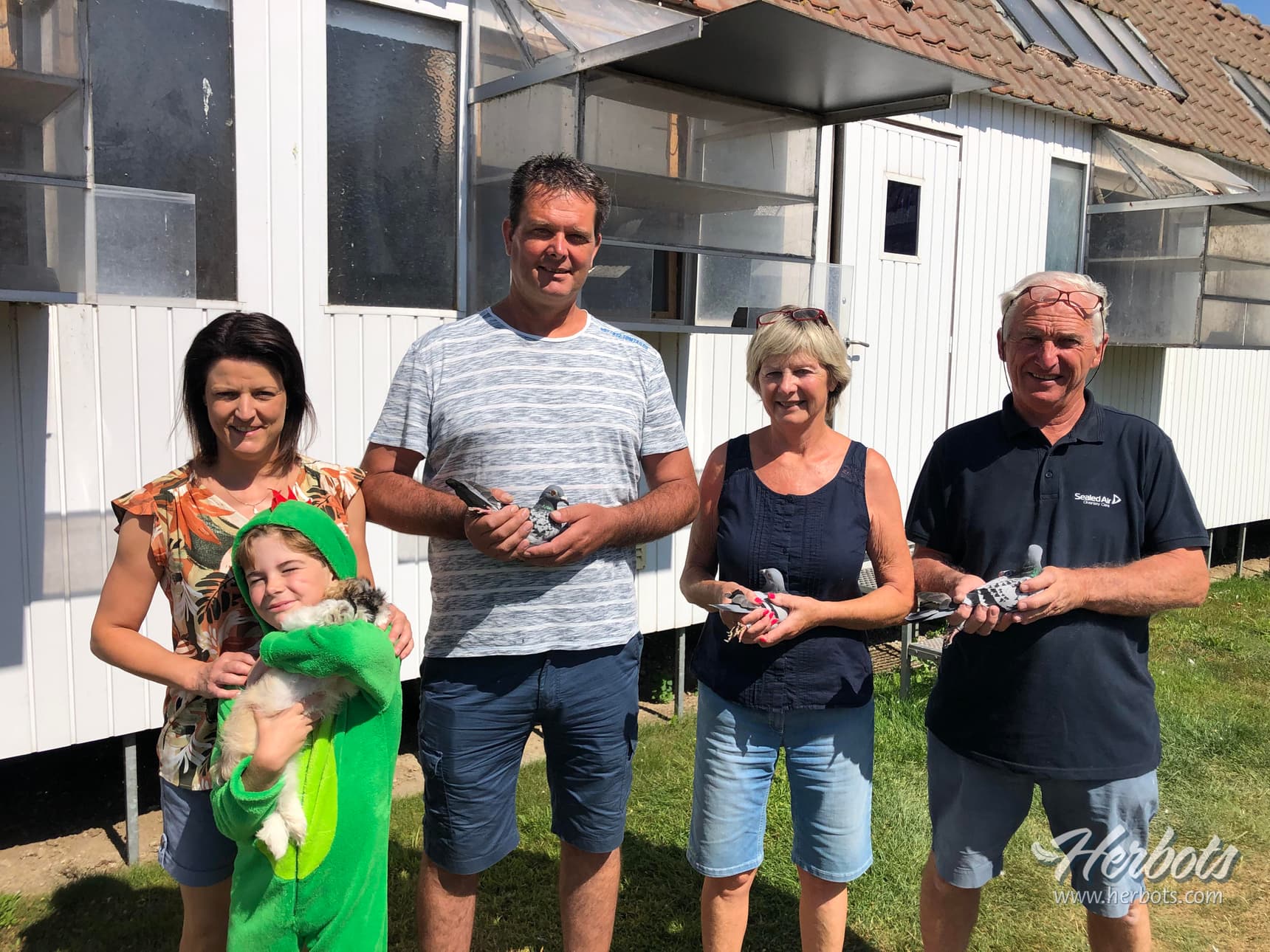 Pigeon Bids David Vermassen