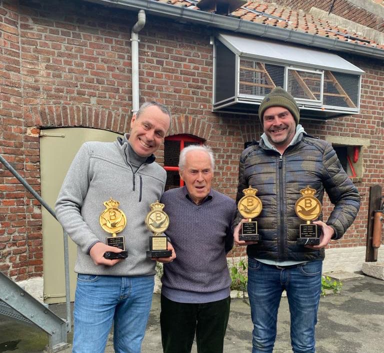 Veulemans – Perilleux from Vissenaken win 1st Nat (z) Vierzon 2,573 young pigeons