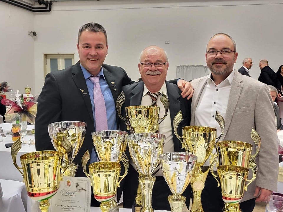 Dead of father Pintér Brothers