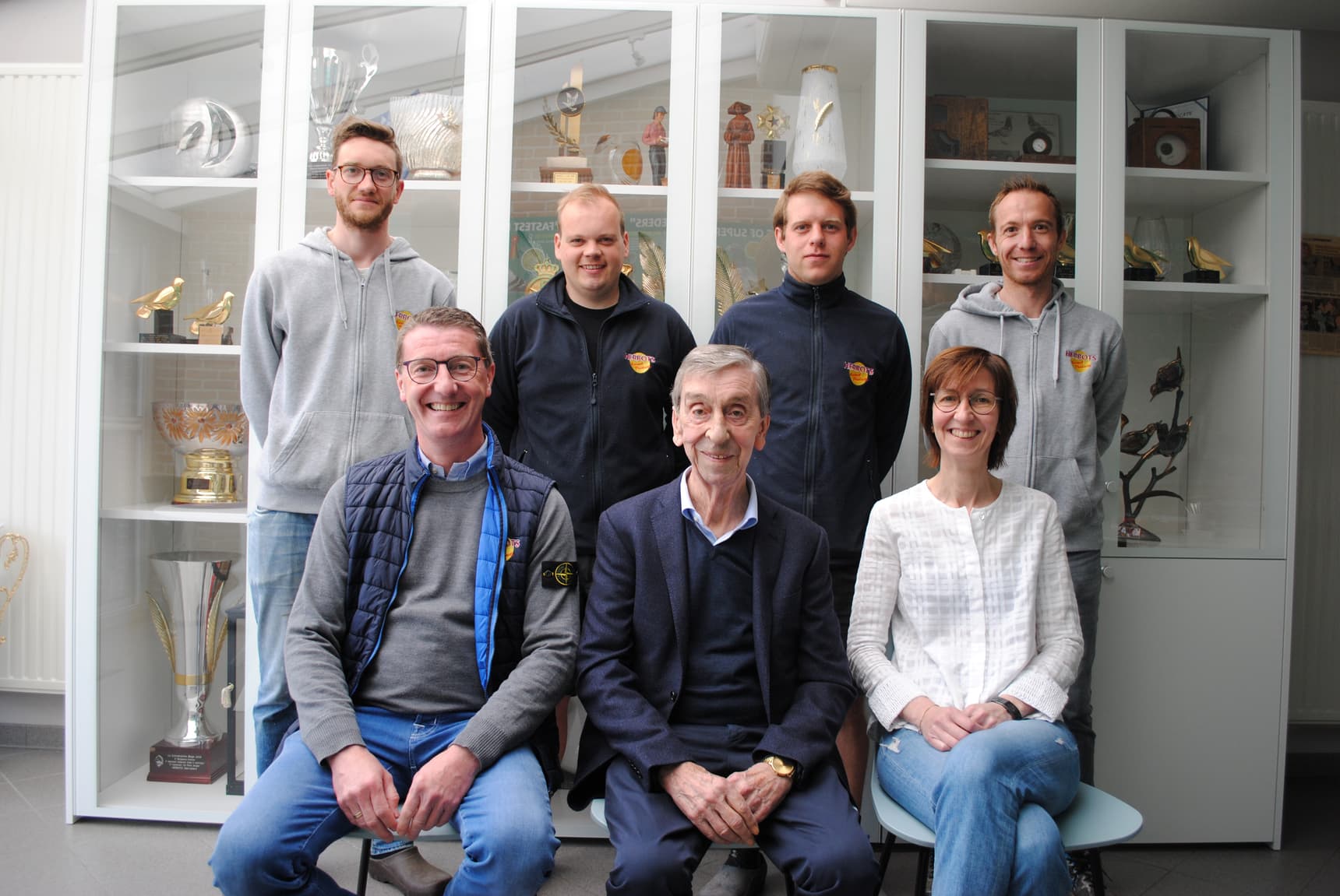 Herbots Jo & Raf – 1ste + 2de Prov Vierzon 2.752 jaarse – 1ste Prov Vierzon 1.497 oude ( snelste van 4.249d )