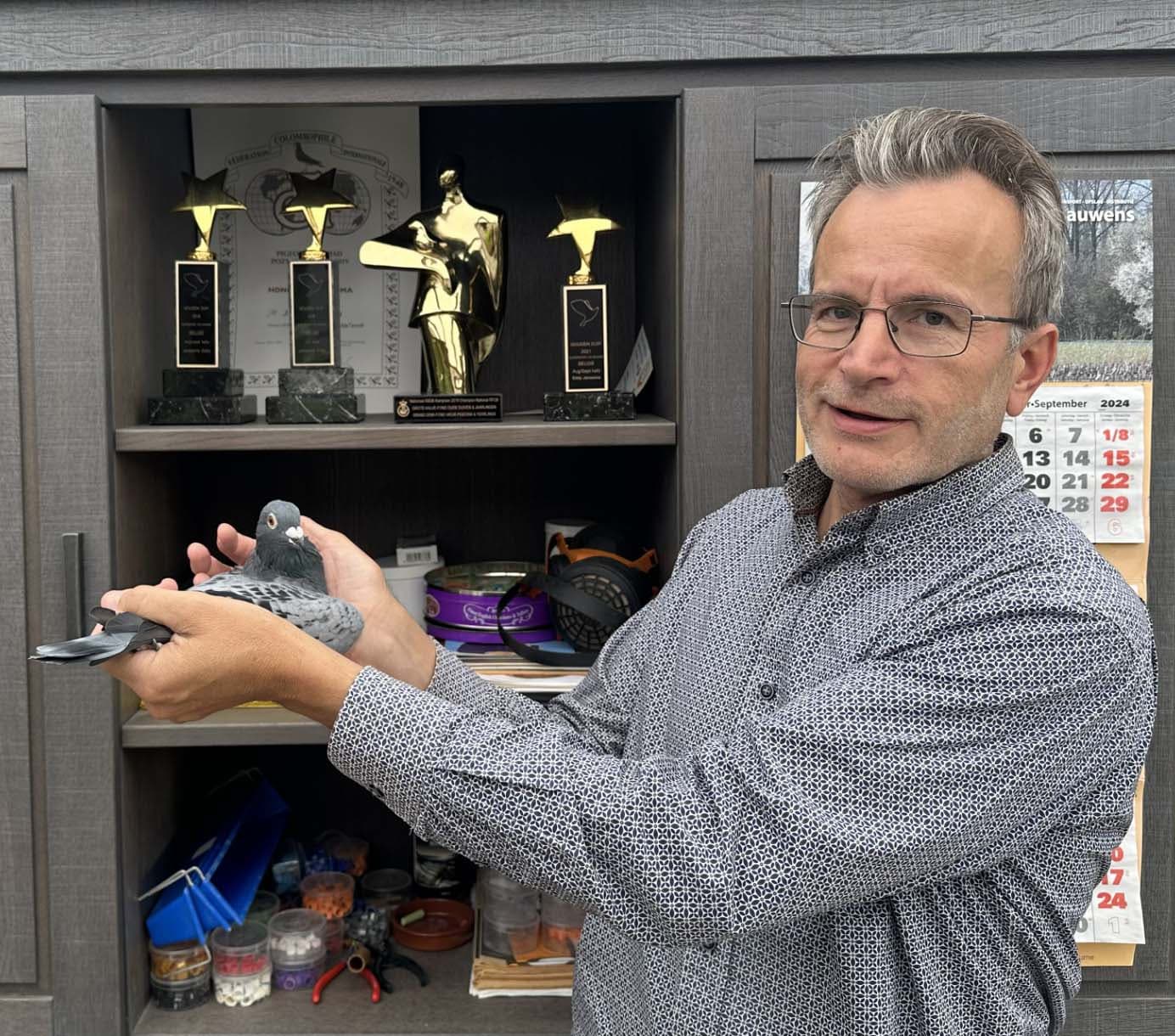 艾迪·詹森（Eddy Janssens）网络限时拍卖