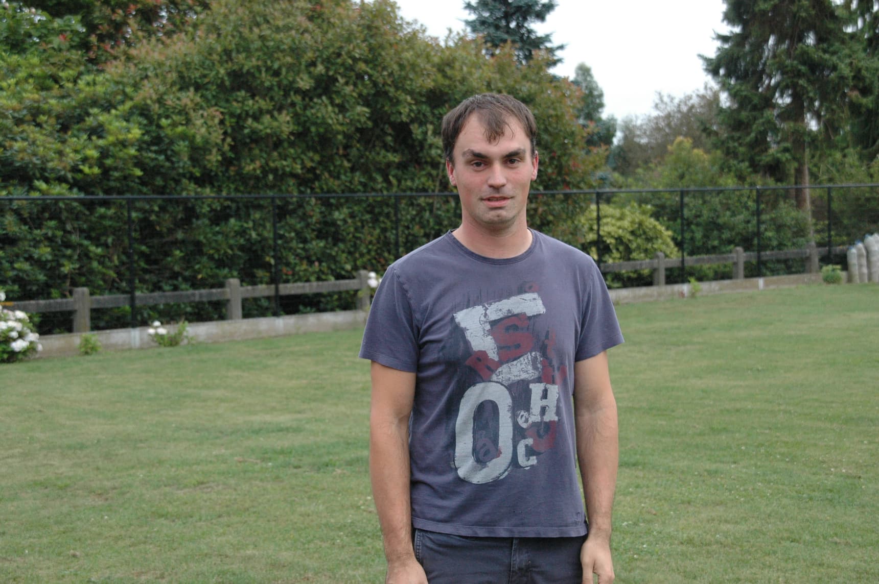 凡莱尔.斯汀网络限时拍卖会