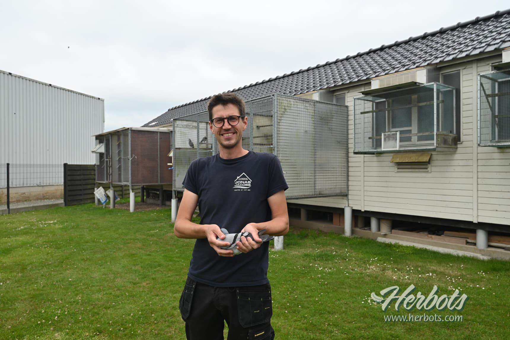 De Maeseneer Philip (Denderwindeke) 1e provinciaal Argenton Oost-Vlaanderen Snelste van 5.400 oude en jaarse duiven